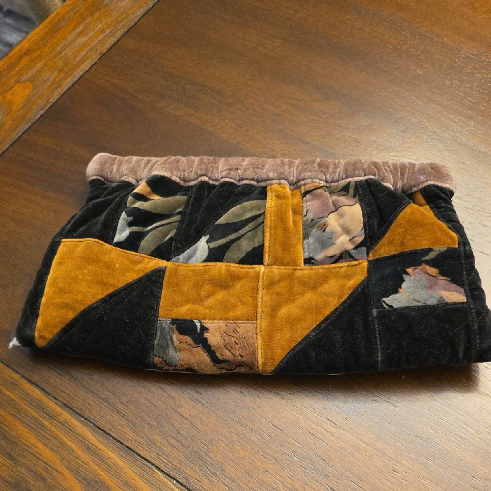 Vintage HANDMADE Patchwork Clutch. Kangaroo Cuddle Clutches OSSINING, NY